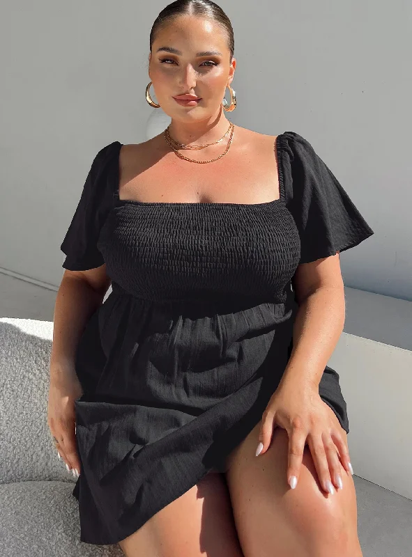Summer Nights Mini Dress Black Curve Chic Halter Mini Dress