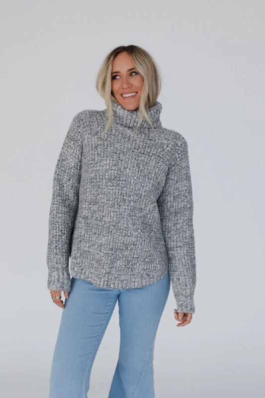 Thelma Sweater - Gray Ribbed Striped Patterned