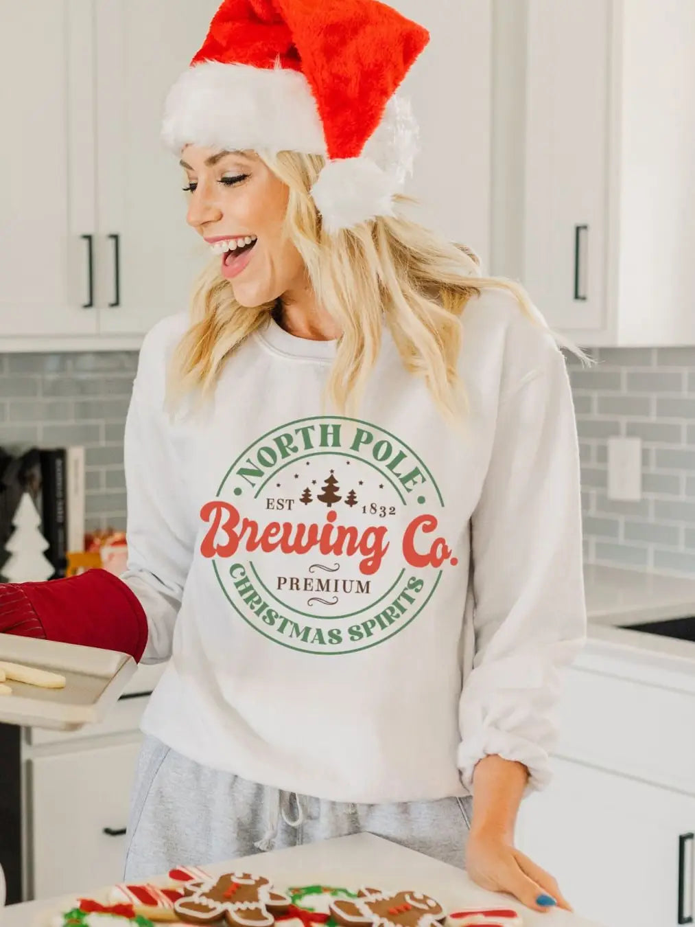 North Pole Brewing Co Christmas Sweatshirt Cotton Hoodie Fleece Lining Warmth
